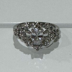 18 Karat white gold-filled ring